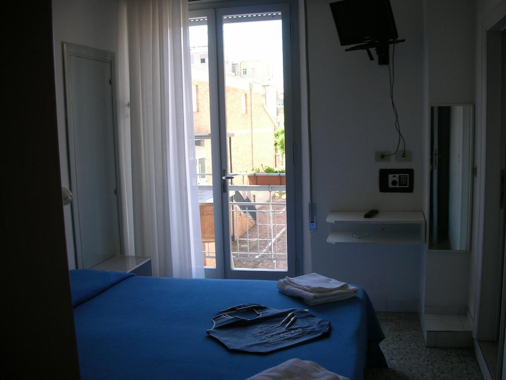 Hotel Gemma Rimini Buitenkant foto