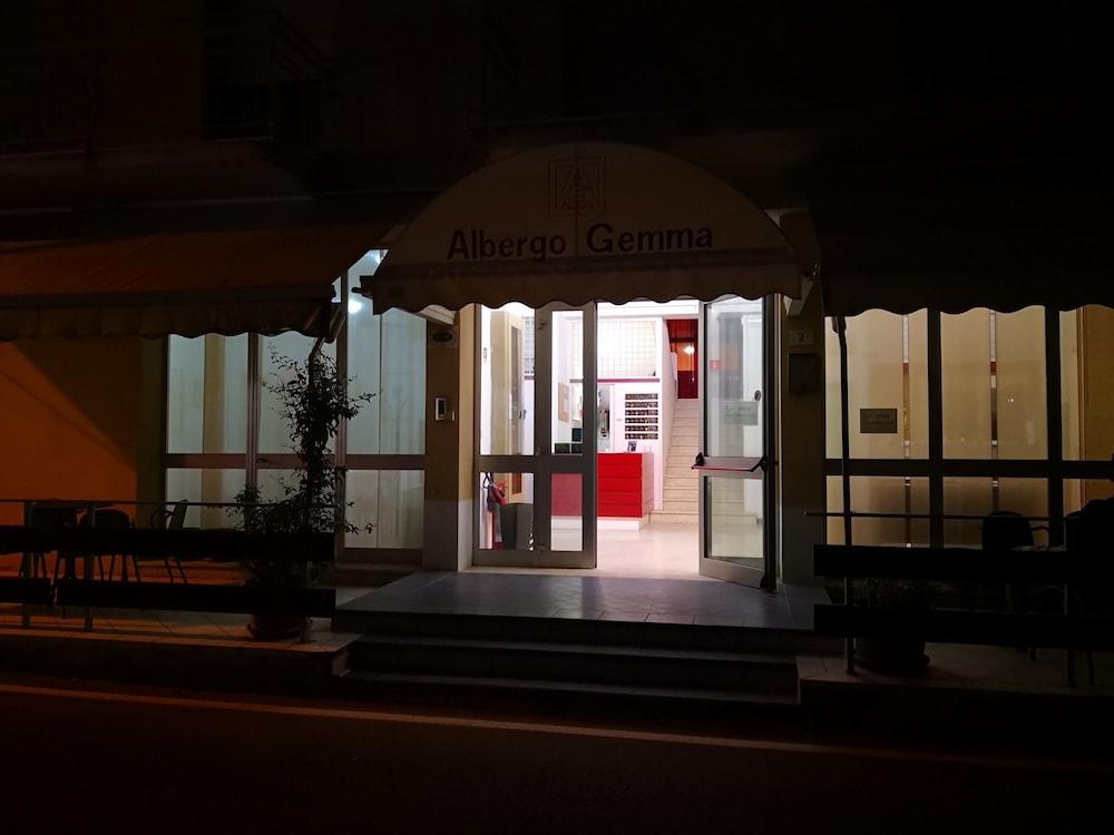 Hotel Gemma Rimini Buitenkant foto